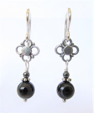 Load image into Gallery viewer, Black Chalcedony & Sardonyx 34" Quatrefoil Necklace