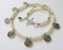 Load image into Gallery viewer, Pearl Thai Silver Spiral Necklace