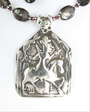 Load image into Gallery viewer, Black Moonstone & Pearl Bhumiya Raj Hero Necklace
