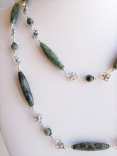 Load image into Gallery viewer, Kambaba Jasper 42&quot; Quatrefoil Necklace
