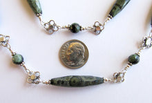 Load image into Gallery viewer, Kambaba Jasper 42&quot; Quatrefoil Necklace
