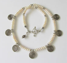 Load image into Gallery viewer, Pearl Thai Silver Spiral Necklace
